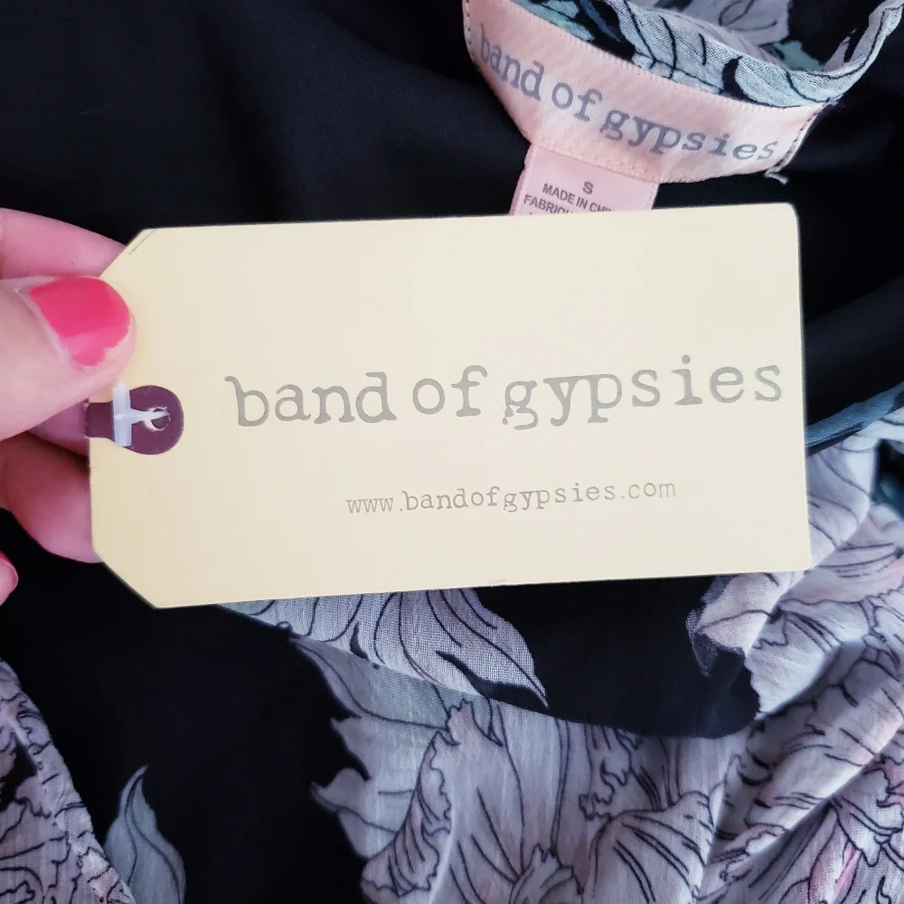 Band of Gypsies Blue Floral Dress - Picture 14 of 15